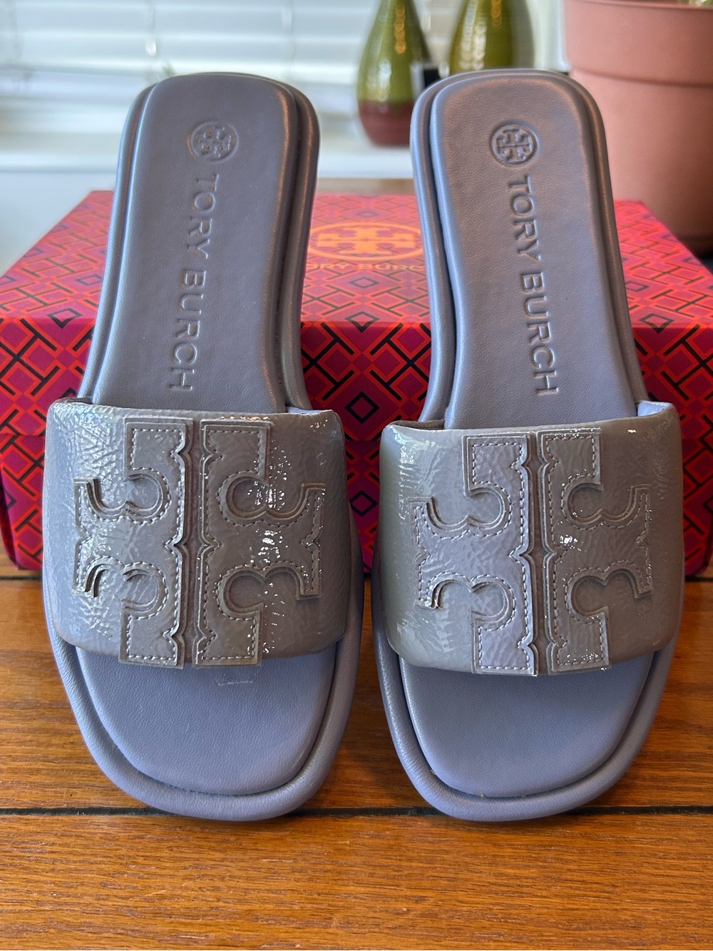 Tory Burch Double T Sport Minimalist Slides, padded patent soft leather, size 6